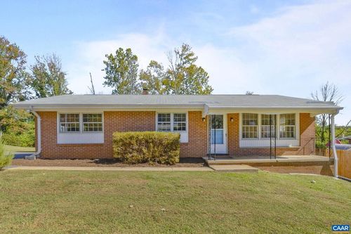 2208 Dominion Dr, CHARLOTTESVILLE, VA, 22901-1427 | Card Image
