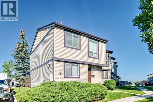 3029 Rundleson Rd Ne, Calgary, AB, T1Y3Z5 | Card Image