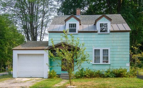 45 Blakeslee St, Brattleboro, VT, 05301-6316 | Card Image