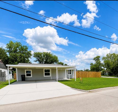 2307 Windsor Ln, Pasadena, TX, 77506-3948 | Card Image