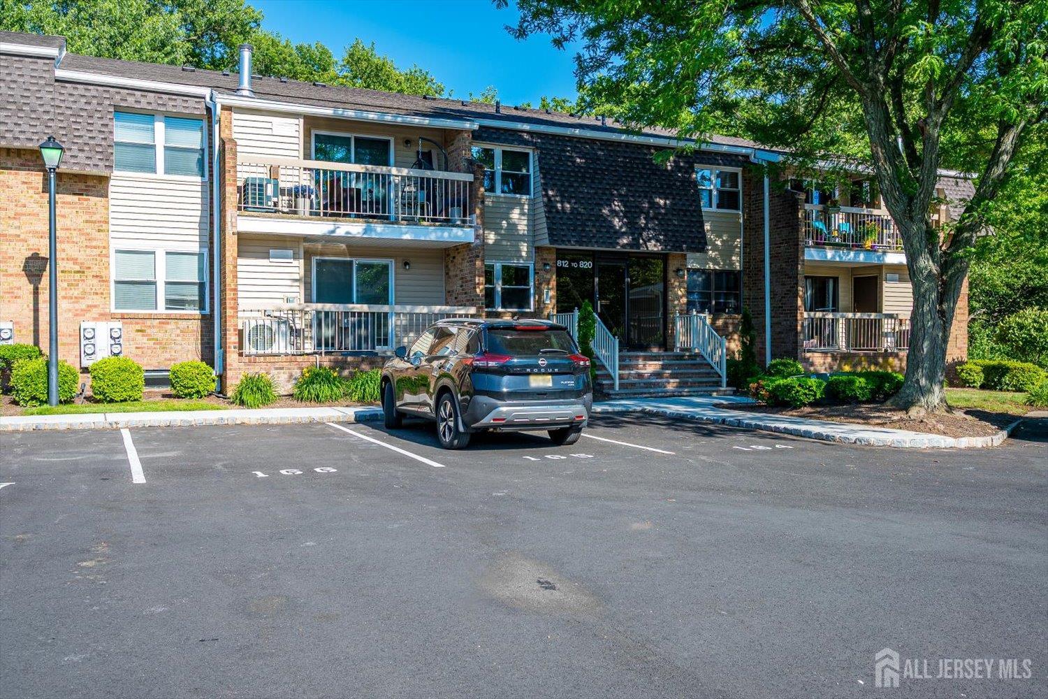 Residential in Woodbridge Proper