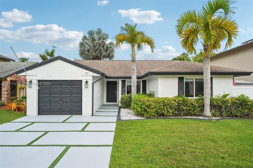 731 Briarwood Ter, Davie, FL, 33325-6311 | Card Image