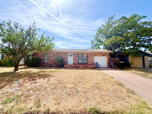 3742 Trinity Ln, Abilene, TX, 79602-8418 | Card Image