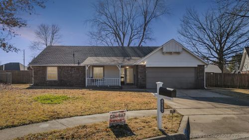 10610 N 96th East Ave, Owasso, OK, 74055 | Card Image