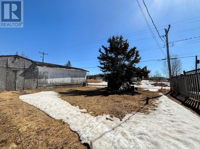 28 Otter Ave, Home with 5 bedrooms, 2 bathrooms and null parking in Manitouwadge ON | Image 34