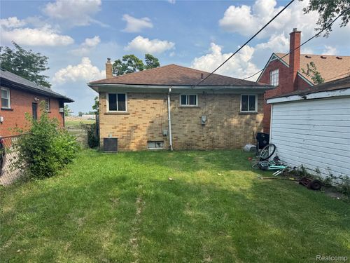 12213 Rutherford St, Detroit, MI, 48227-1111 | Card Image