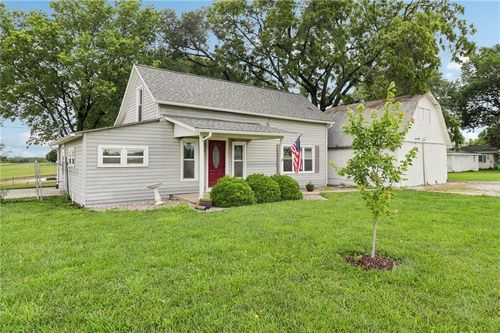 307 E 1100 Rd, Baldwin City, KS, 66006-7158 | Card Image