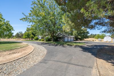 8614 Cam Del Arroyo, House other with 4 bedrooms, 2 bathrooms and null parking in Palo Cedro CA | Image 3