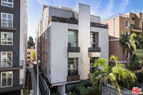 apt-101-7062 Hawthorn Ave, LOS ANGELES, CA, 90028-7082 | Card Image