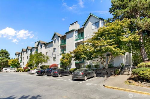 unit-403-1522 Ne 175th St, Shoreline, WA, 98155-5275 | Card Image