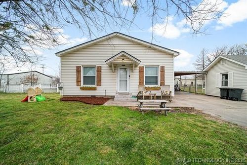 420 Adair St, Pryor, OK, 74361-6002 | Card Image