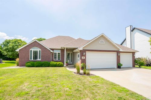 484 Bluestem Trail, Dakota Dunes, SD, 57049 | Card Image