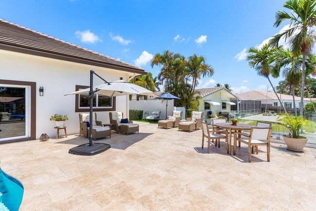 1008 Se 10 Th Ct, House other with 3 bedrooms, 4 bathrooms and null parking in Deerfield Beach FL | Image 38