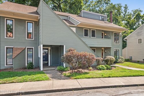 326 Crescent Spring Dr, Louisville, KY, 40206-2875 | Card Image
