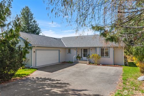 40 Mclallen Ln, Manson, WA, 98831-9789 | Card Image