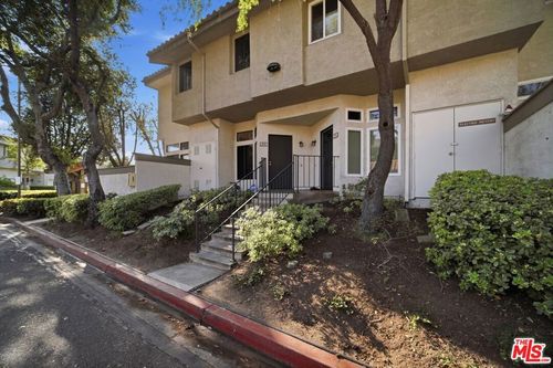 77 Willowcrest Ln, Pomona, CA, 91766 | Card Image