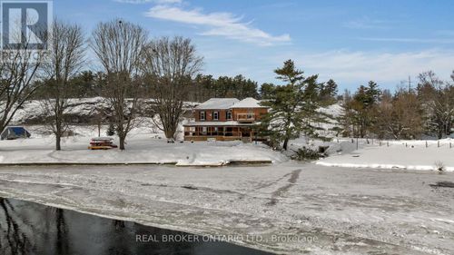 1002 N Cowbell Lane N, Gravenhurst (Muskoka (S)), ON, P0E1N0 | Card Image