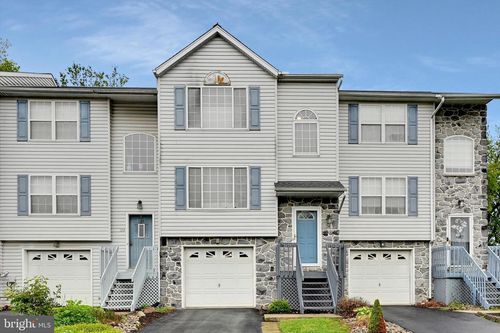 186 Riders Way, LEBANON, PA, 17042-8702 | Card Image