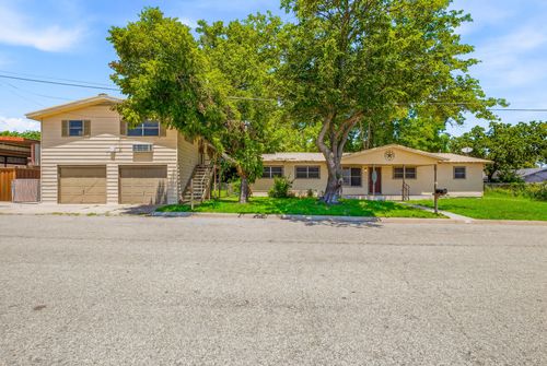 1571 W Ash St, Stephenville, TX, 76401-2333 | Card Image