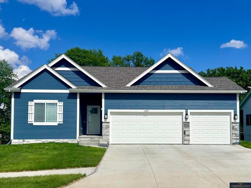 16916 Curtis Ave, Omaha, NE, 68116-4072 | Card Image