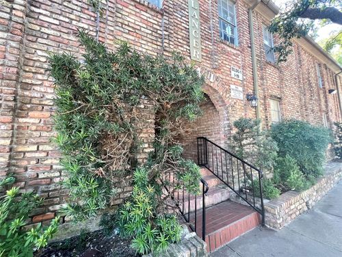 apt-19-6401 Skyline Dr, Houston, TX, 77057-6408 | Card Image