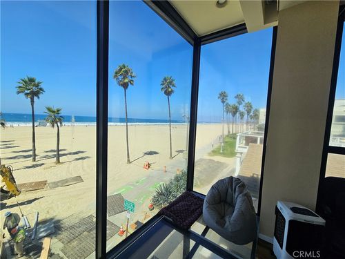 3009 Ocean Front Walk, Venice, CA, 90291-2412 | Card Image