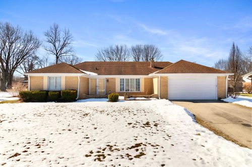 825 Reda Rd, Indianapolis, IN, 46227-8533 | Card Image