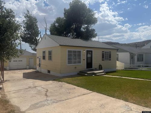 1316 High St, Rawlins, WY, 82301-4643 | Card Image