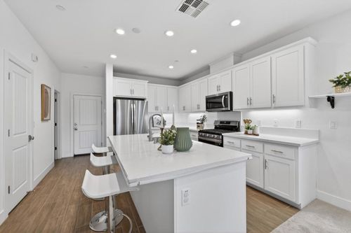 3525 Teeling Ct, Castro Valley, CA, 94546-3582 | Card Image