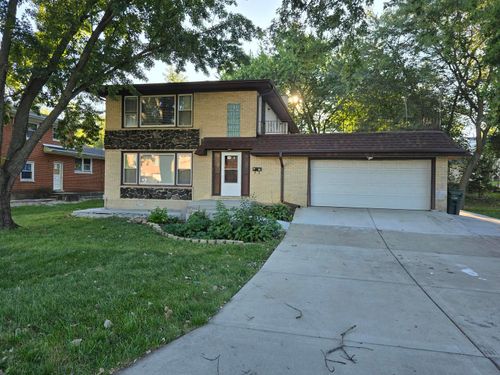 416 S Summit St, BARRINGTON, IL, 60010-4527 | Card Image