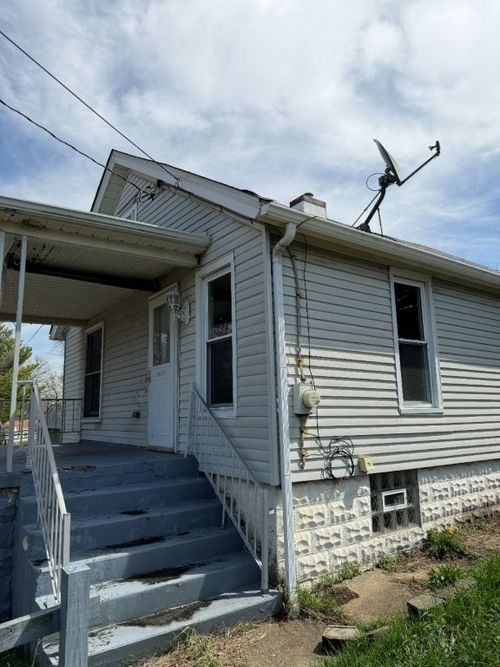 1015 Cascade Rd, Monaca, PA, 15061-1348 | Card Image