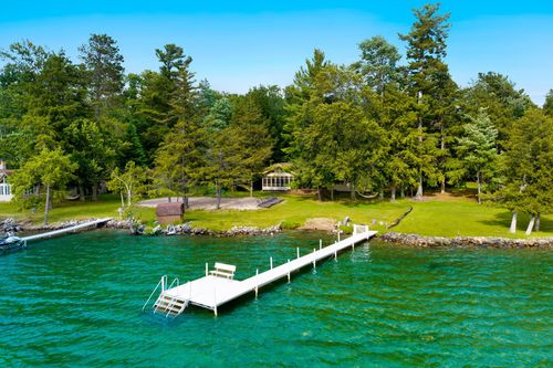 8143 Drake Ln, Williamsburg, MI, 49690-8504 | Card Image