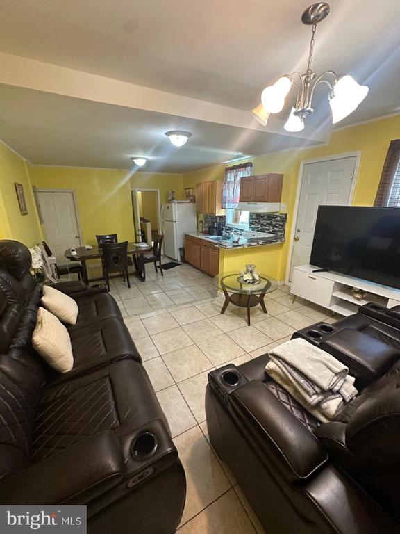 Commercial Sale in PHILADELPHIA 3