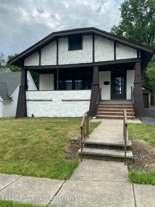 309 Park Ave, Clarks Summit, PA, 18411-1743 | Card Image