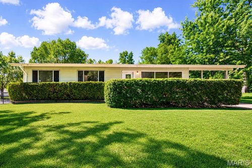 410 Hawthorn Ave, Saint Charles, MO, 63301-1405 | Card Image