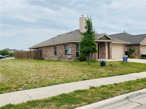 18704 Moreto Loop, Pflugerville, TX, 78660-5797 | Card Image