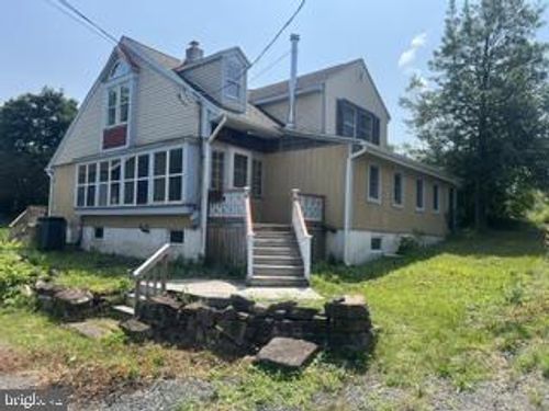 180 N Pleasantview Rd, POTTSTOWN, PA, 19464-2606 | Card Image