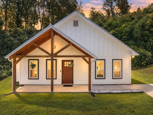 165 Logan Ln, Ellijay, GA, 30540-9025 | Card Image
