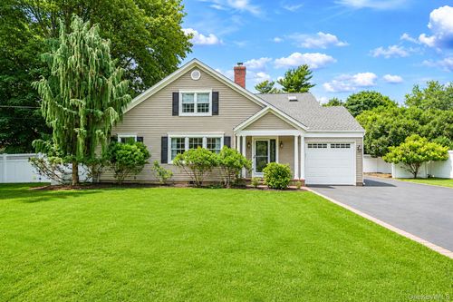 4 Davidia Ln, Stony Brook, NY, 11790-2114 | Card Image