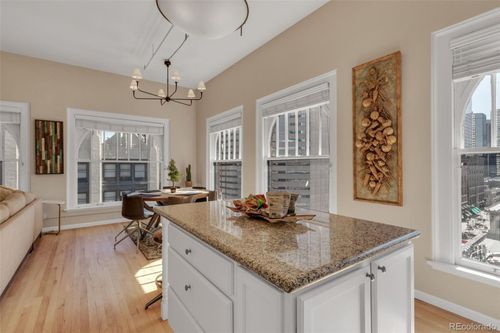 apt-607-1555 California St, Denver, CO, 80202-4276 | Card Image