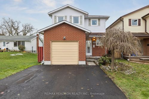 1461 Nash Rd, Courtice, ON, L1E1S9 | Card Image