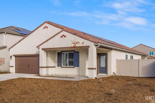 7601 Rambutan Pl, Bakersfield, CA, 93313-9371 | Card Image