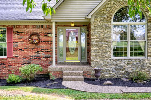 659 Rolling Trl, Taylorsville, KY, 40071-8204 | Card Image