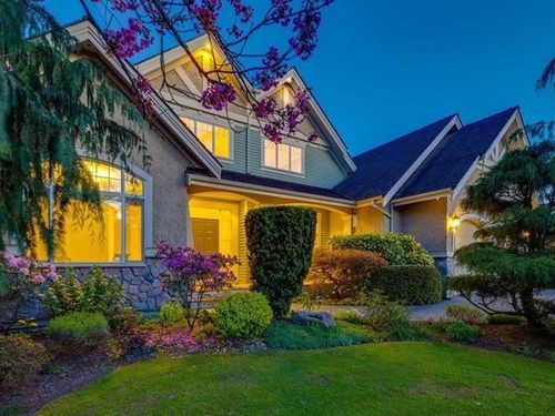 15736 38a Ave, Surrey, BC, V3Z0K8 | Card Image