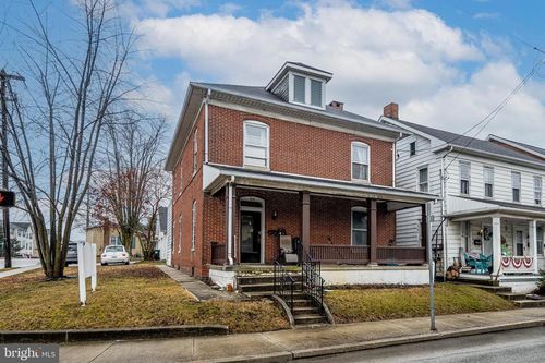 819 York St, HANOVER, PA, 17331-3433 | Card Image