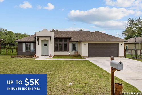 1214 Libold Dr, Devine, TX, 78016-1614 | Card Image