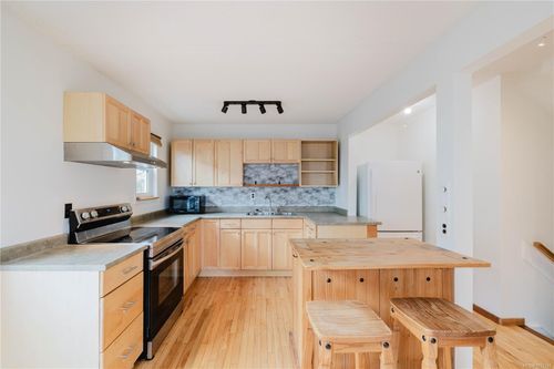 302-229 Ontario St, Victoria, BC, V8V1N1 | Card Image
