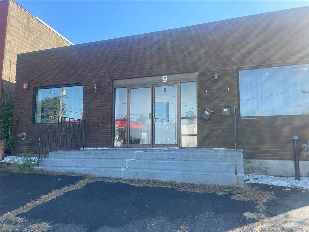 Commercial Lease in Bloomfield 2