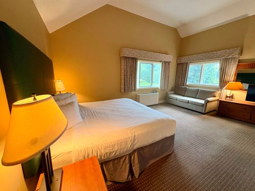 315 Qtr.2 , 89 Grand Summit Way, Dover, VT, 05356 | Card Image