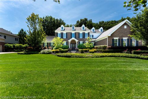 50693 Chesapeake Dr, Novi, MI, 48374-2551 | Card Image